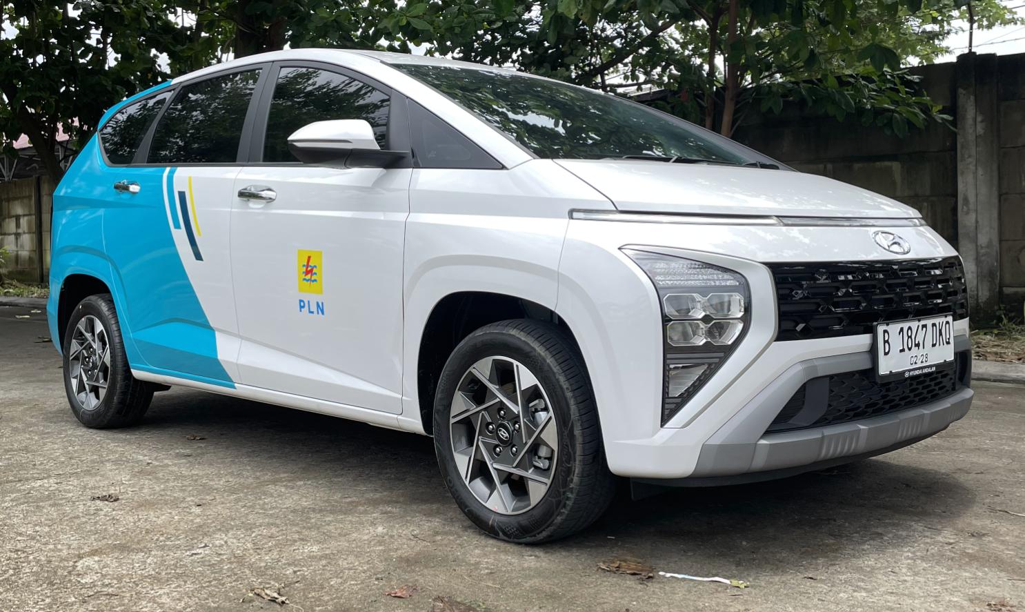 Pln Pesan Unit Hyundai Stargazer Untuk Operasional Andalan Motors